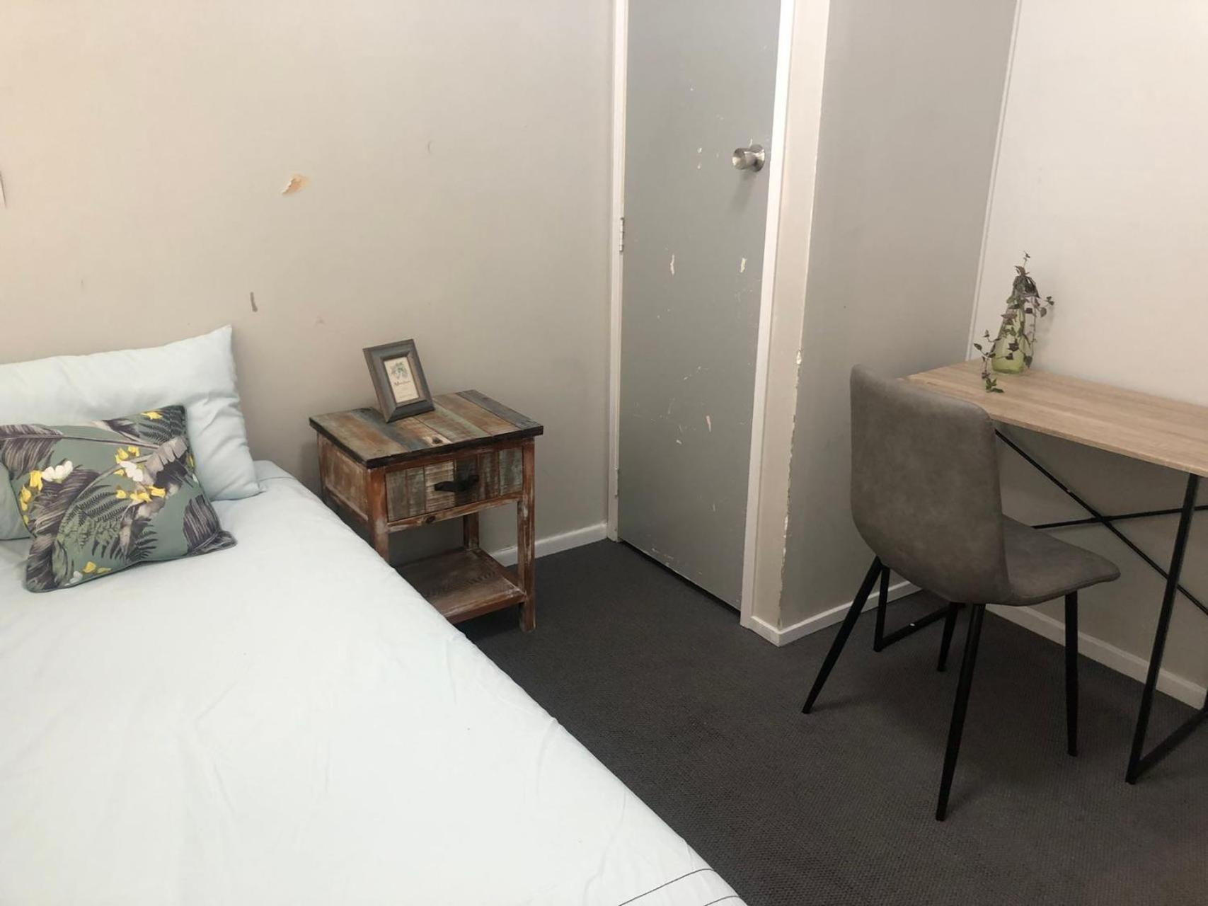 West Side Beautiful And Quiet Homestay *