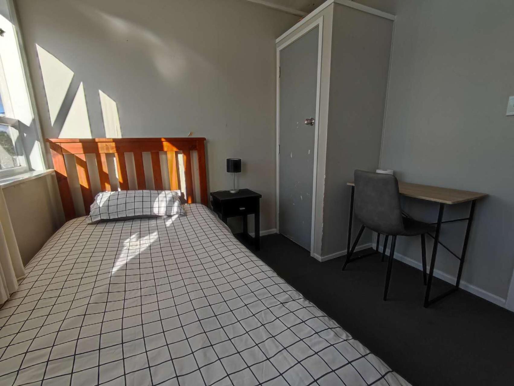 West Side Beautiful And Quiet Homestay Auckland